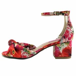 Betsey Johnson Ivee Heels Size 8.5